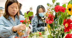 花香悅生活 傳遞鄰里情