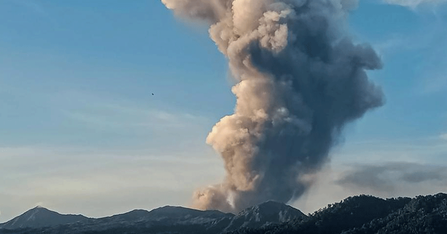 印尼杜科諾火山噴發(fā)