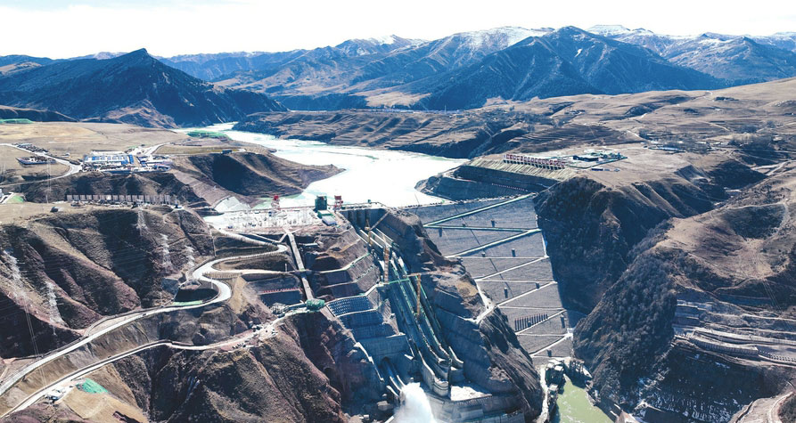 黃河流域最大水電站首臺機組并網發(fā)電