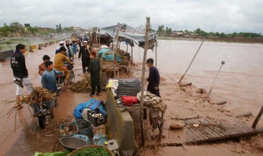 巴基斯坦暴雨引發(fā)災(zāi)害致39人死亡