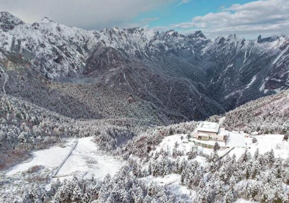 雪落官鵝溝