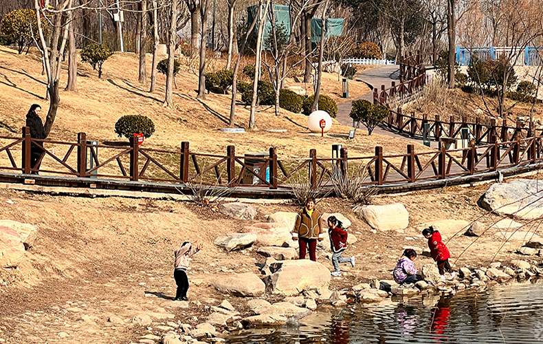 初春禹都公園景色美如畫